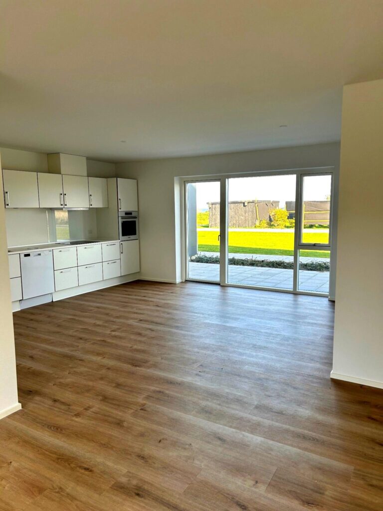 Billedet viser køkkenet i Havblik rækkehusene